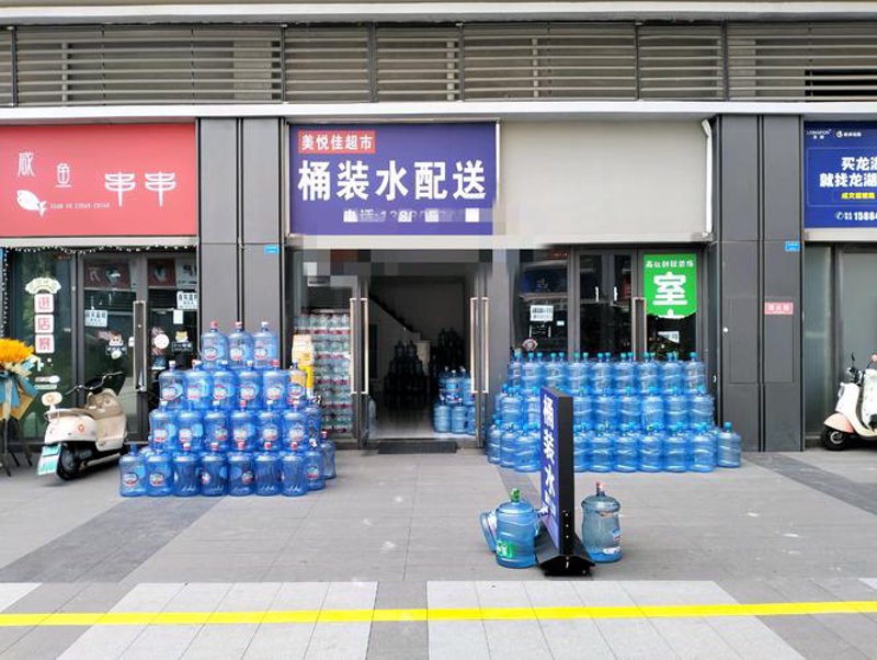 日用百货批发商的新机遇：市场动态与策略分析